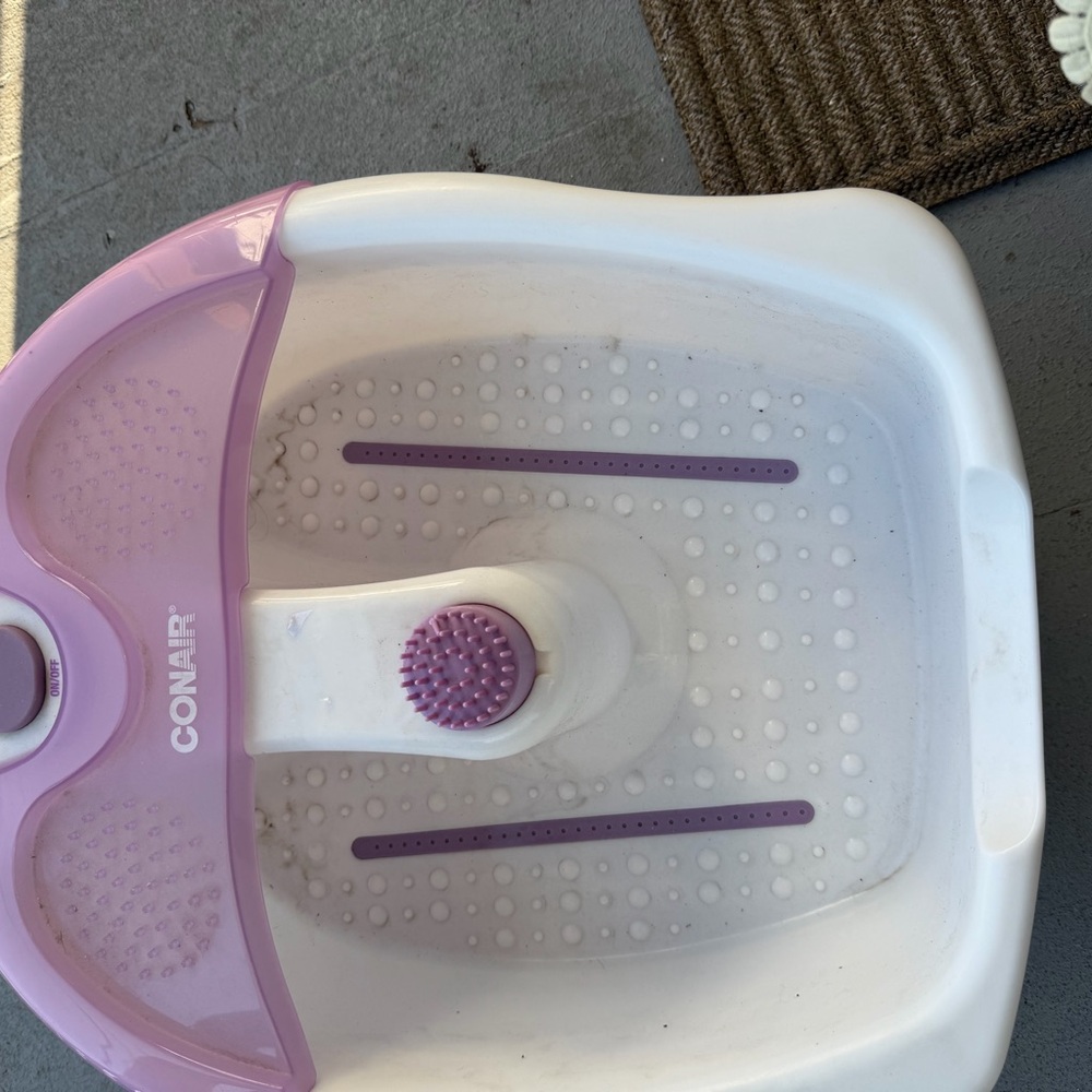 Conair Kids Foot Spa Bath in White and Light Purple